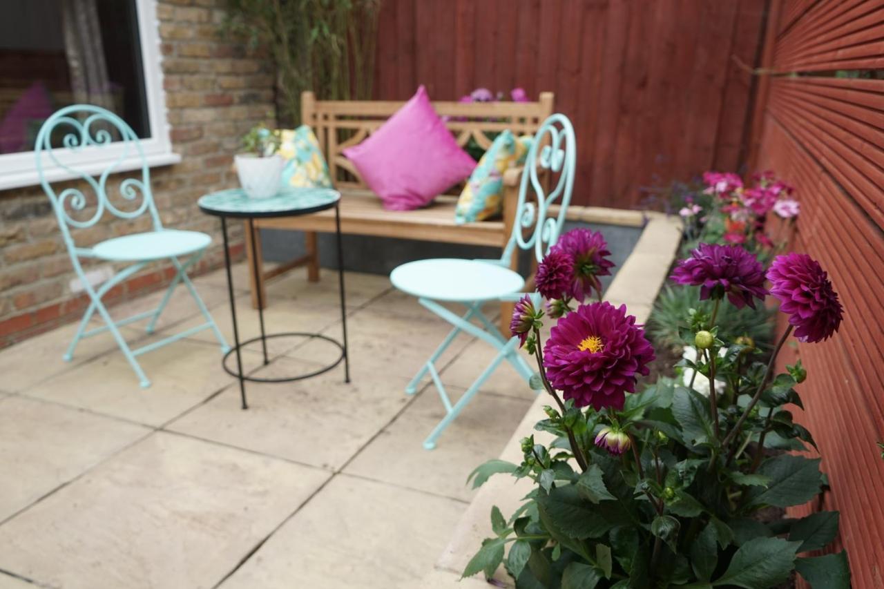 Luxury London Garden Home Sleep 7, 2 Mins To Metro Luaran gambar