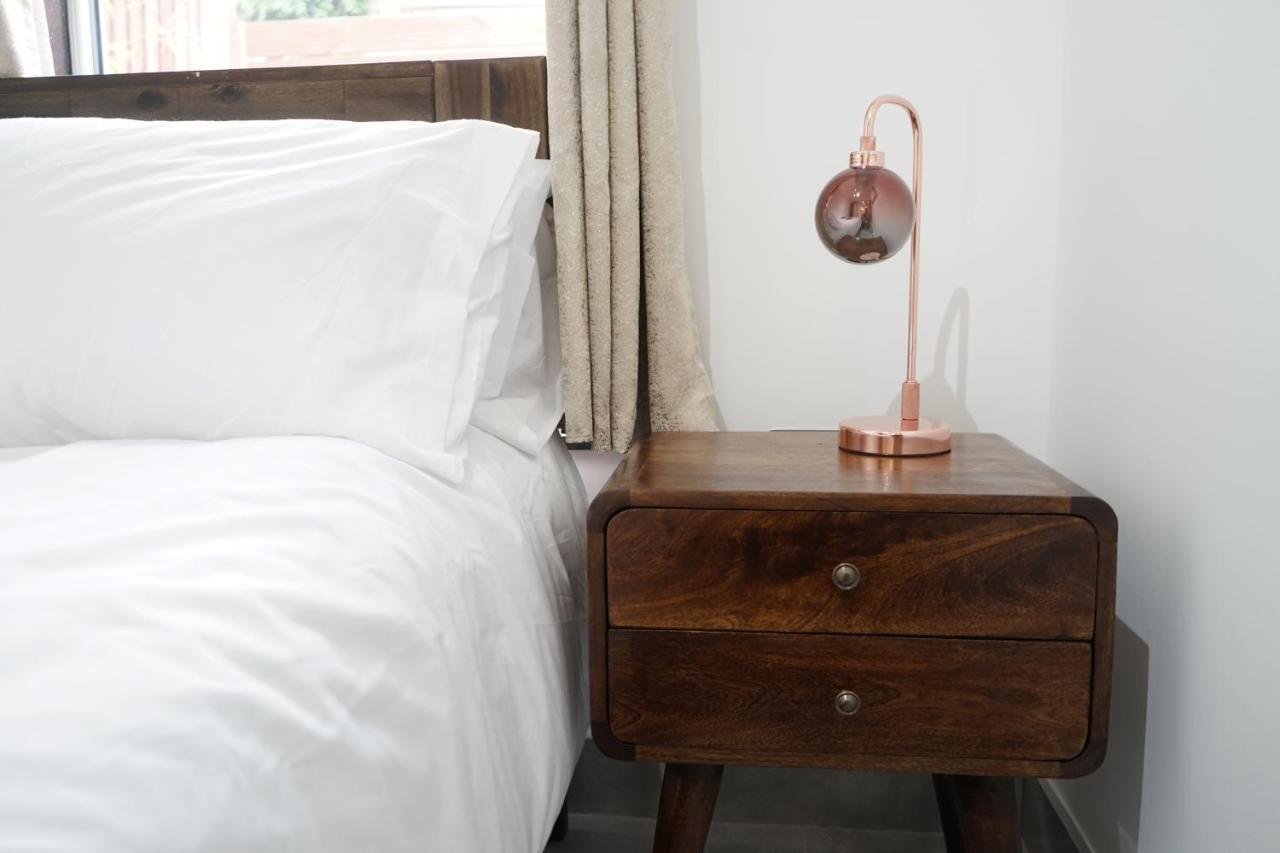 Luxury London Garden Home Sleep 7, 2 Mins To Metro Luaran gambar